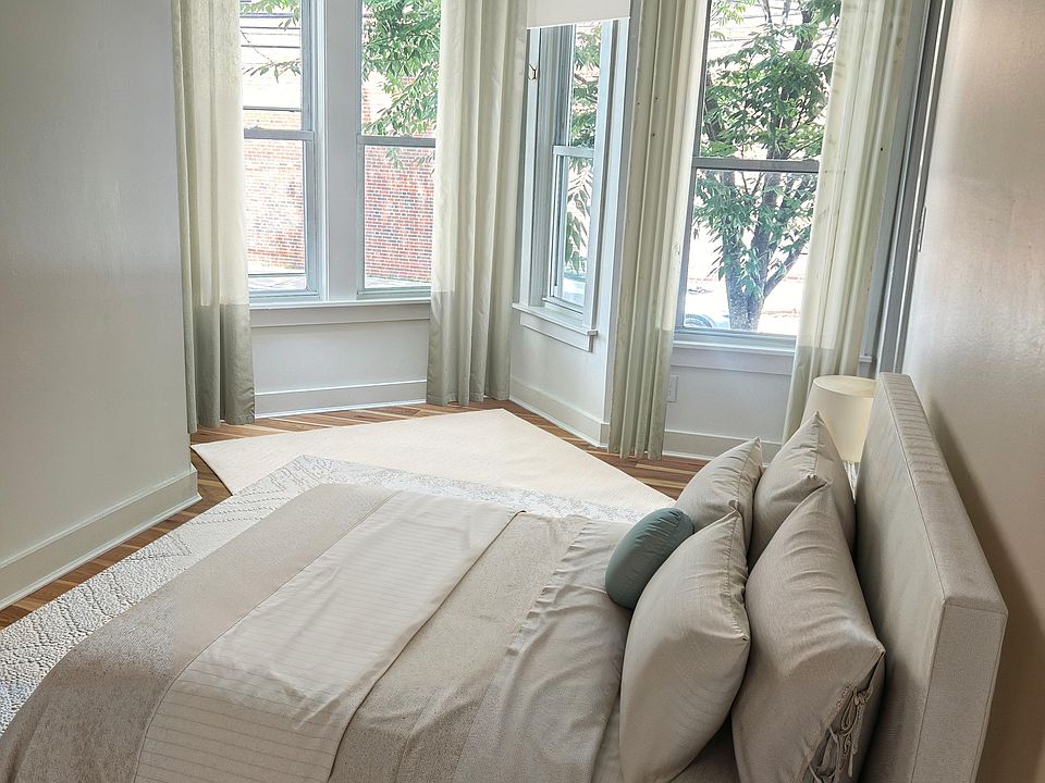 Bedroom 1 (Virtual Staging)