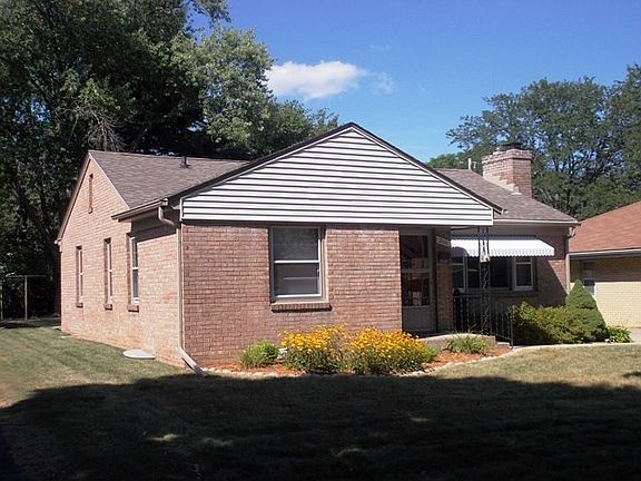 3rd image of 2111 Midway Dr