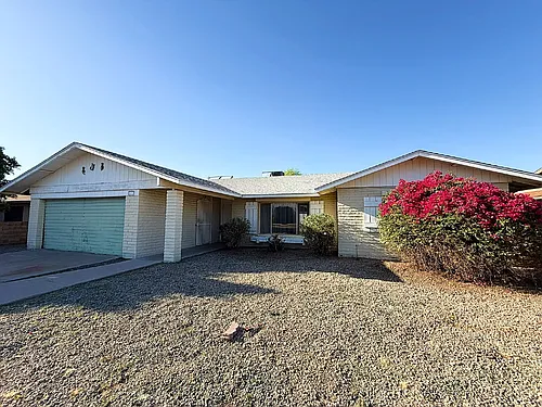 5208 W Calavar Rd Photo 1