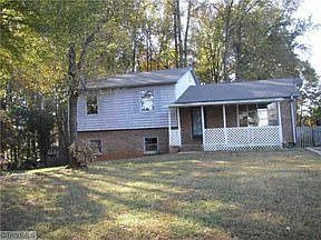 2nd image of 106 Deer Run Ln