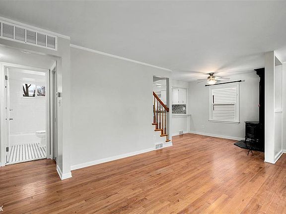 4th image of 805 S Gargantua Ave