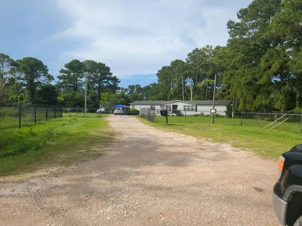 15015 Garrett Rd Trailer 3, Houston, TX 77044