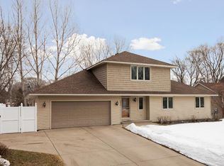 2430 Barclay St, Saint Paul, MN 55109
