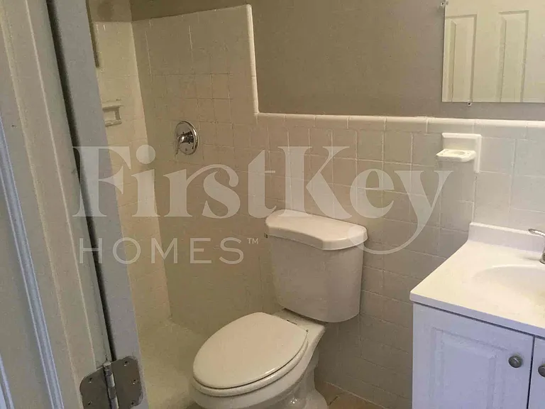 980 NW 182nd St — Photo 18