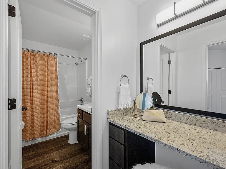 Ivy Hills Living Spaces — Photo 146