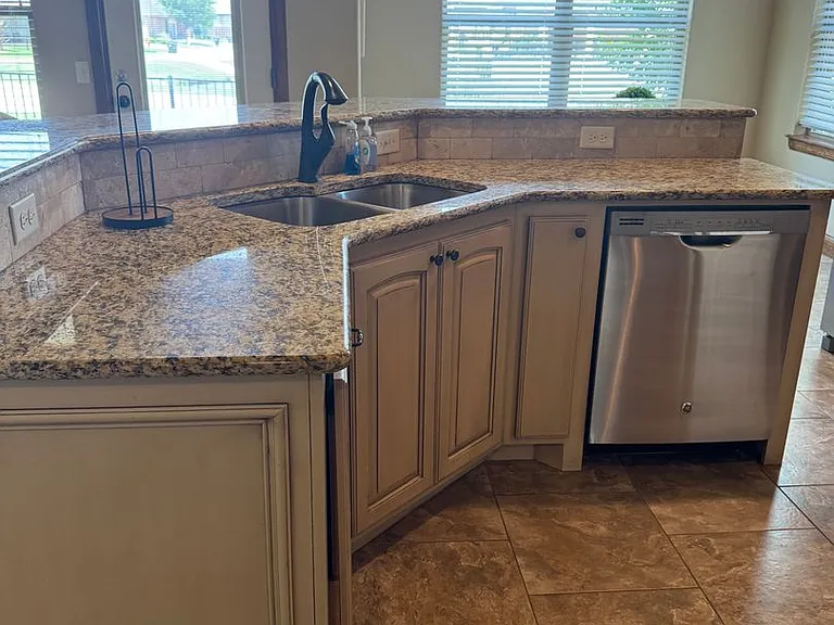 3320 Enclave Ln — Photo 29