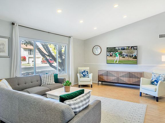 5th image of 1305 N Parsell
