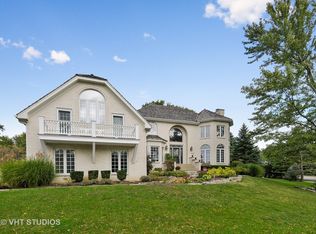 6101 Wildwood Ln, Burr Ridge, IL 60527