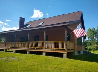 94 Breed Hill Rd, Crown Point, NY 12928