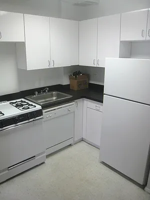 Rented by City Connections Realty | media 14