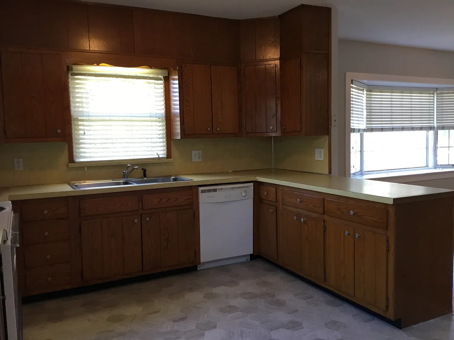 1 bed, 815 sqft, $1,700 — Photo 3