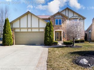 39344 Lorien Dr, Sterling Heights, MI 48313