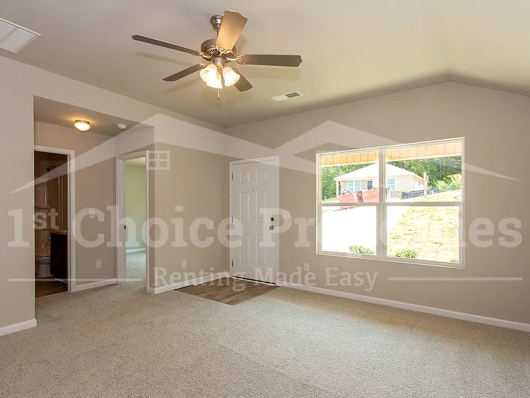 118 Shaley Street4631 Eider Road4631 Rd — Photo 4