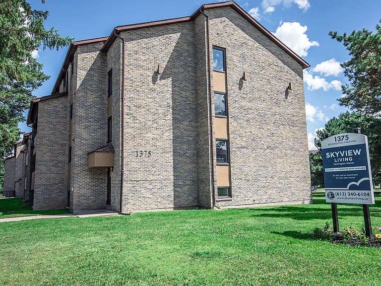 1375 Kensington Pkwy — Photo 22