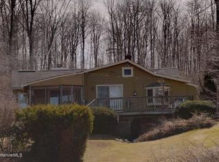 554 Lakeway Dr, Pittsfield, MA 01201