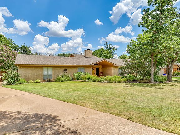 2nd image of 109 Timber Ridge Cir