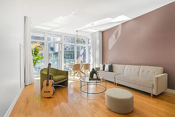 1st image of 555 W 59th St APT 6D