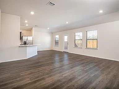 4th image of 2304 Alamo Rd