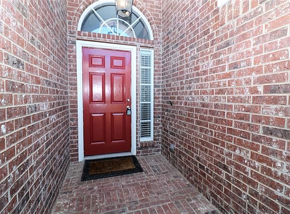 4th image of 6031 Fannin Dr