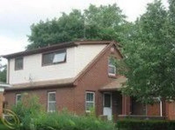 8243 Artesian St, Detroit, MI 48228