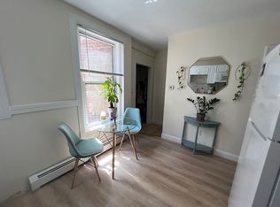 33 Chelsea St #R1, Boston, MA 02128