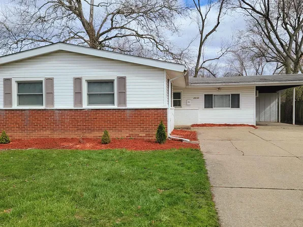 29145 Candlewood Ln, Southfield, MI 48076