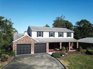 438 Fort Couch Rd, Pittsburgh, PA 15241