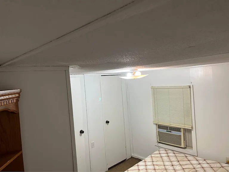 220 Cedar Grove Rd — Photo 1