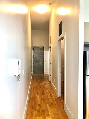 Rented by City Vista Inc | media 6