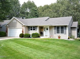 9523 Bonita Ct, Portage, MI 49002