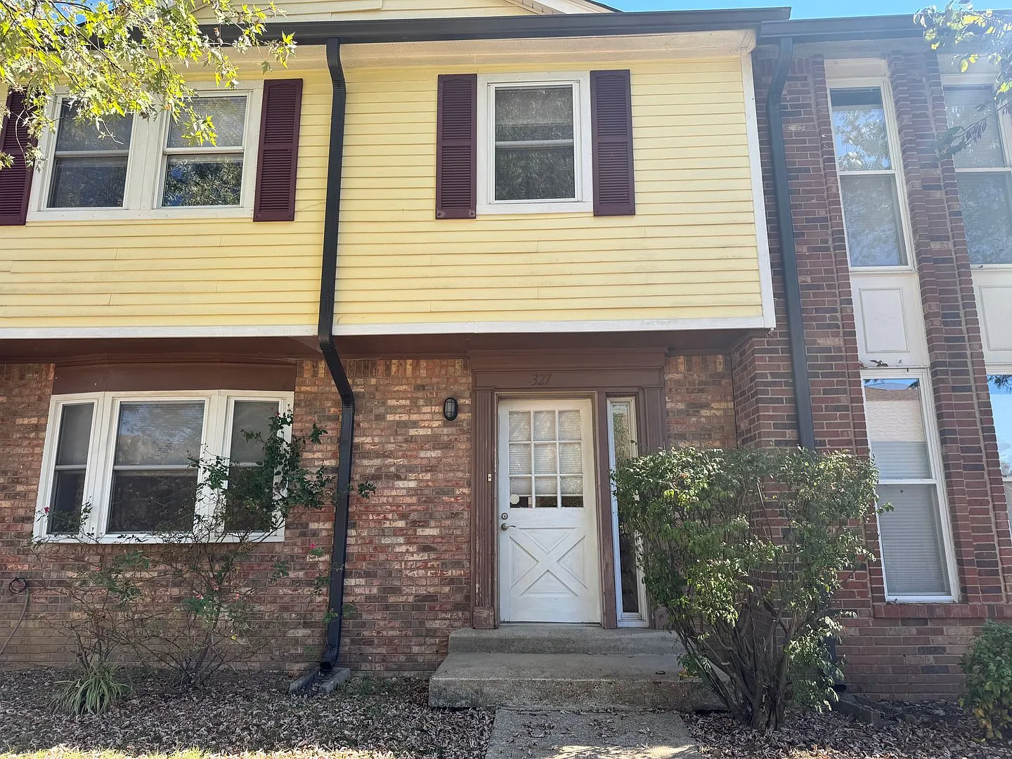 3BR Townhome in Nashville — Photo 1