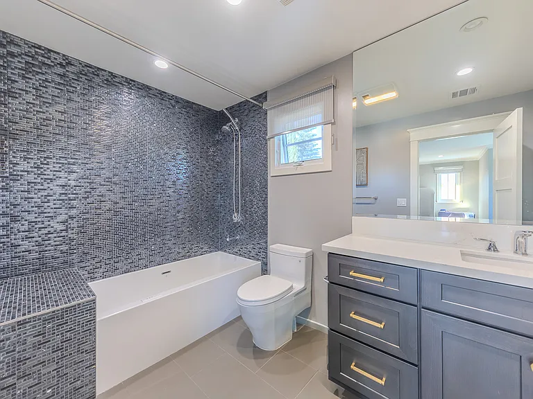 2150 S El Molino Ave — Photo 49