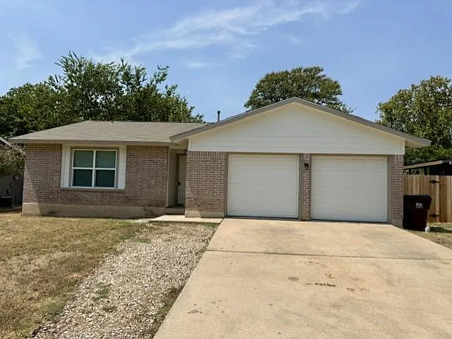 1809 Easton Dr