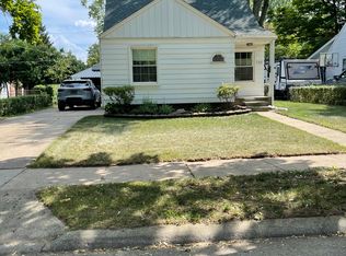 546 E Baker Ave, Clawson, MI 48017