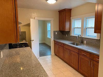 5th image of 141 S 22nd St #141