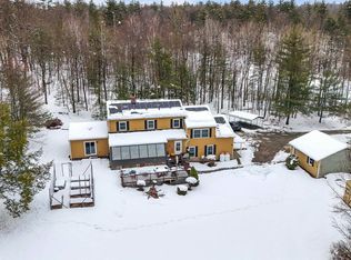 112 Lamore Rd, Essex Junction, VT 05452