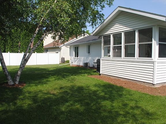 2nd image of 5808 Black Walnut Dr