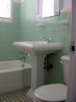 3rd image of 815 Lenox Ave APT 3