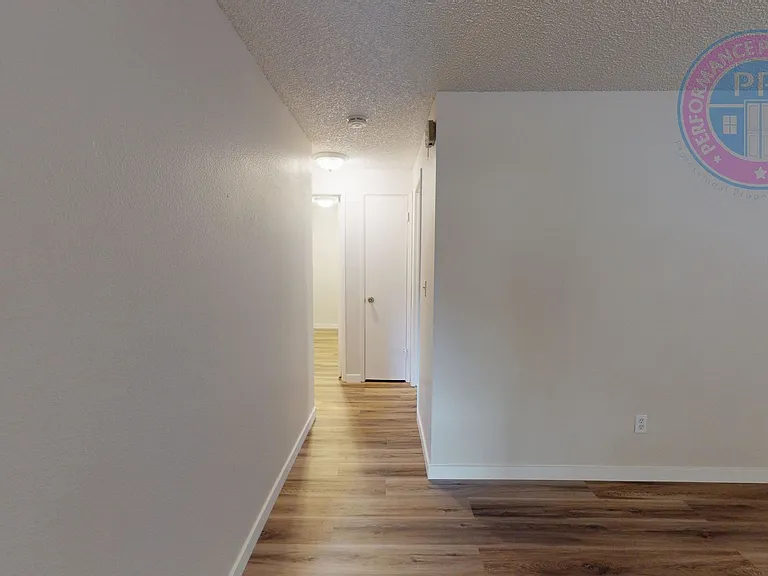 tuf8640 — Photo 10