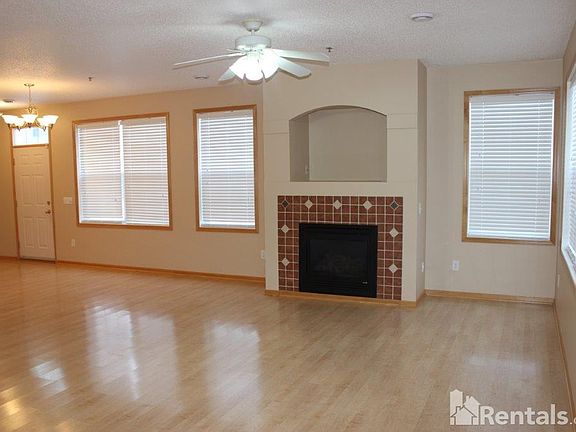 2nd image of 11379 Chisholm Cir NE Unit F