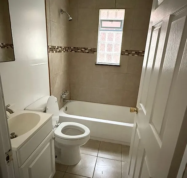 115 E Norman Ave — Photo 7