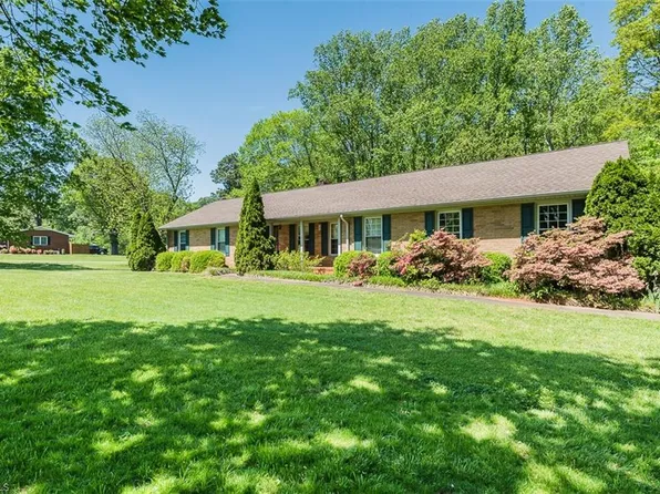 2667 Birch Ln, Burlington, NC 27215