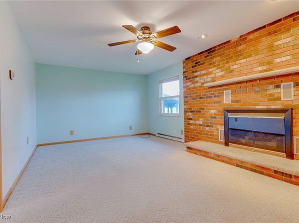 30 Harris St, Newport, OH 45768