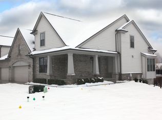 3072 Claret Ln #11, Rochester, MI 48309