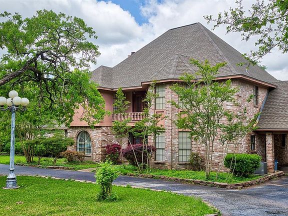 3rd image of 234 Dogwood Acres Ln