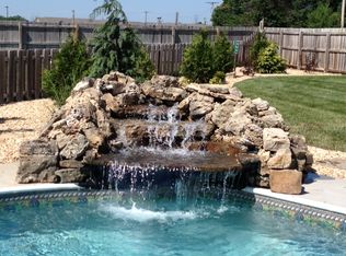 3202 W Aussie Ct, Springfield, MO 65810