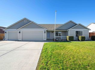 6106 Midland Ln, Pasco, WA
