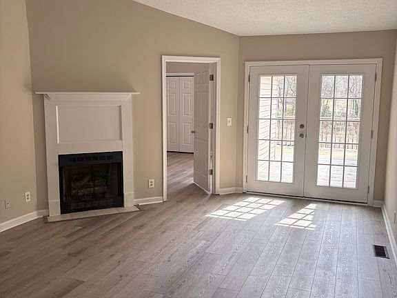 2nd image of 81 W Sellers St APT D