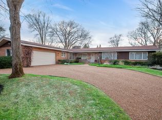 853 Moseley Rd, Highland Park, IL 60035