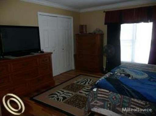 3rd image of 9829 Saint John Dr